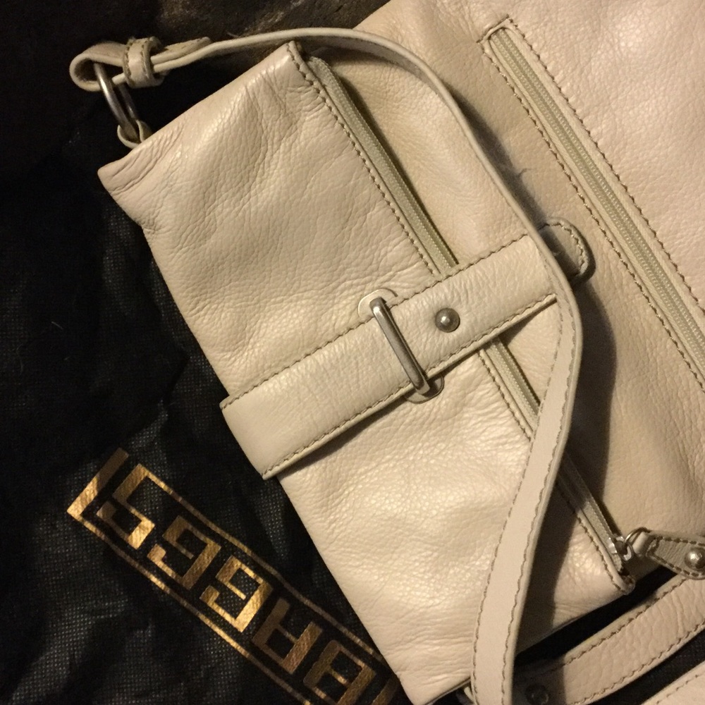 $35 BAGGS Bone Leather Cross Body Purse w/Dust Bag
